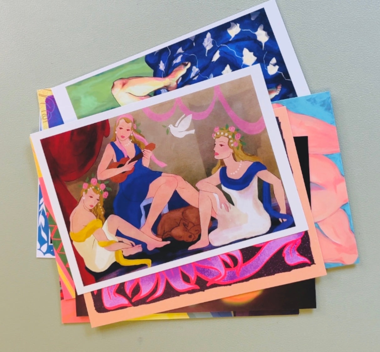 'Female art history' postcard box